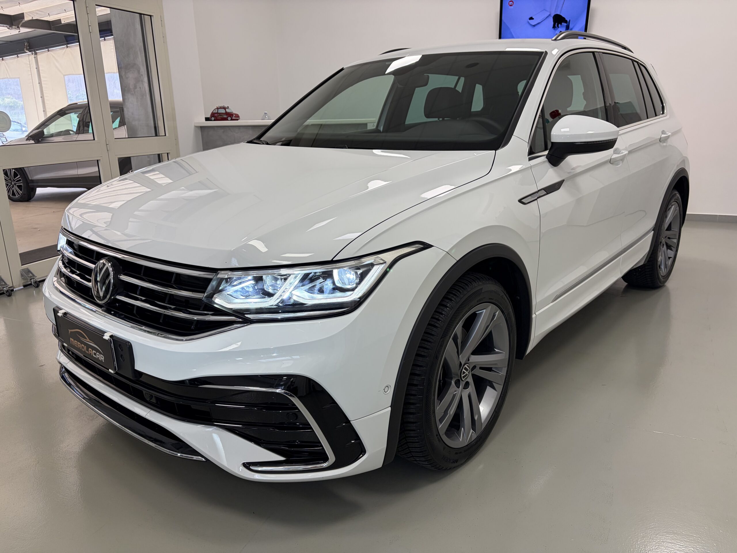 Volkswagen Tiguan II 2021 2.0 tdi R-Line 150cv dsg